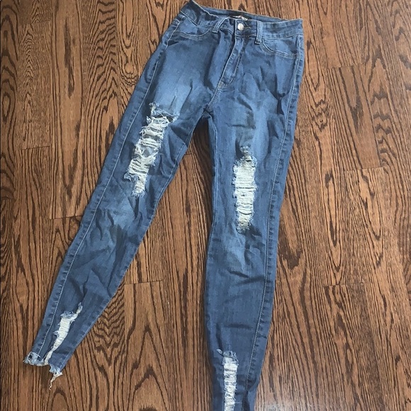 Fashion nova size 5 high waisted jean medium wash - Picture 2 of 4